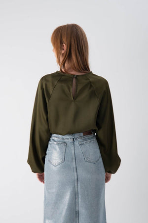 Blusa effetto satin in girocollo - MND™