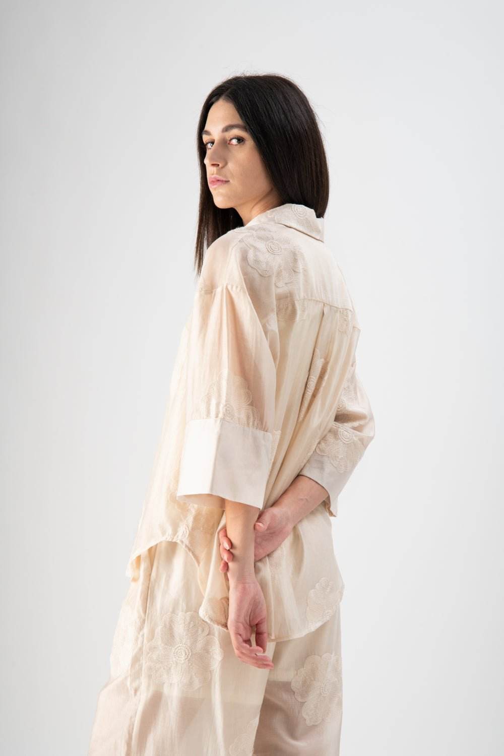 Camicia velata con ricami floreali - MND™