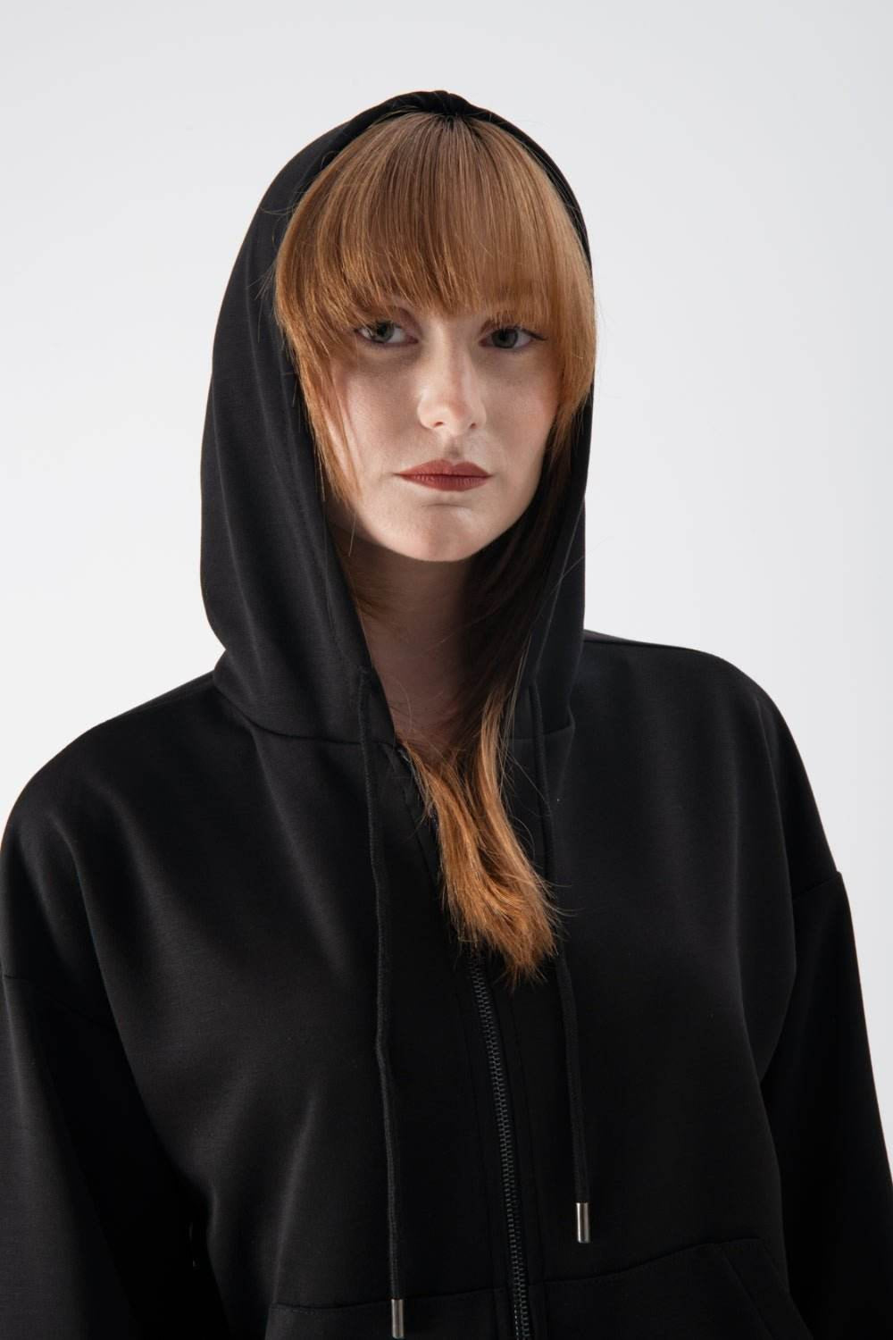 Felpa cropped con zip e cappuccio - MND™