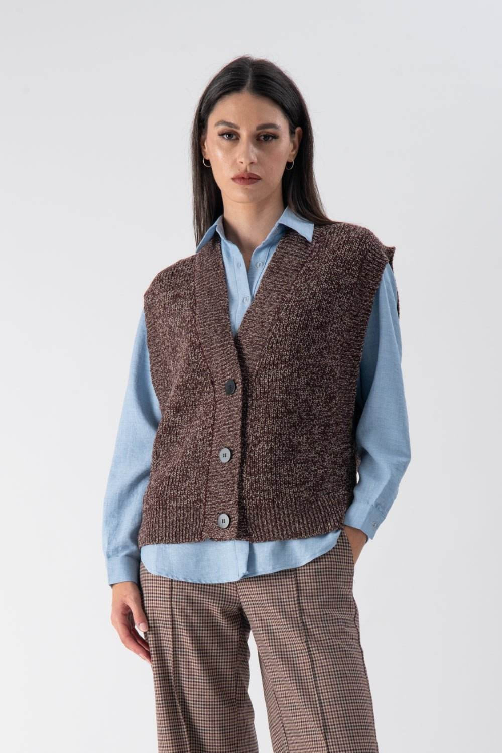 Gilet oversize a girocollo con bottoni
