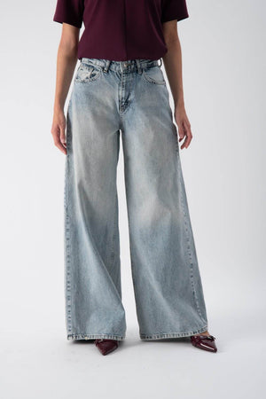 Jeans a gamba larga con cinque tasche - MND™