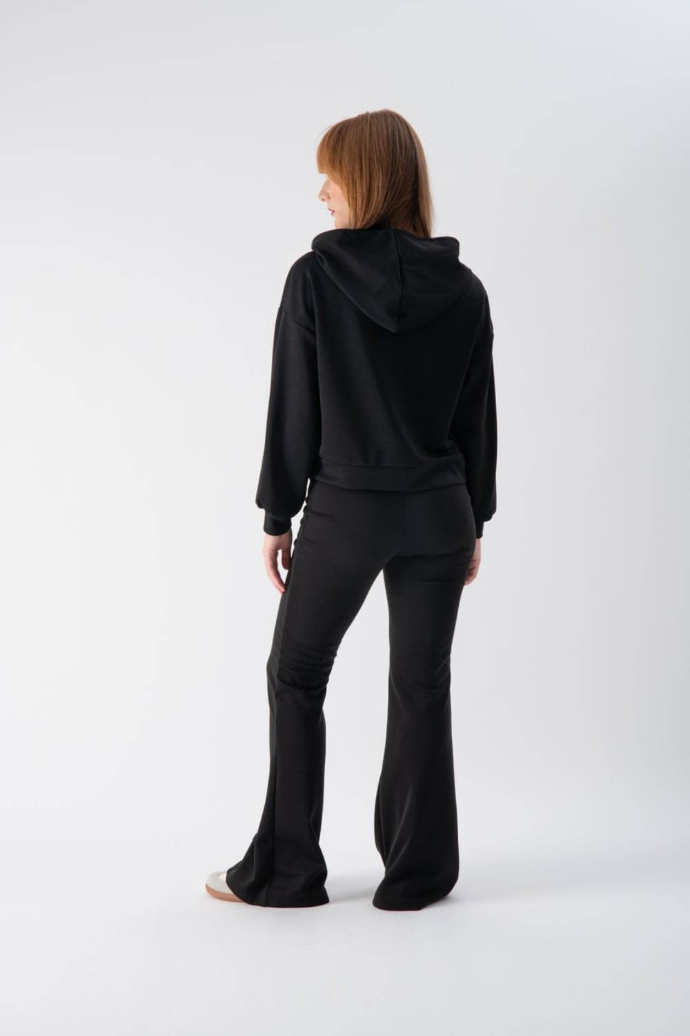 Pantalone tuta slim fit con gamba svasata - MND™