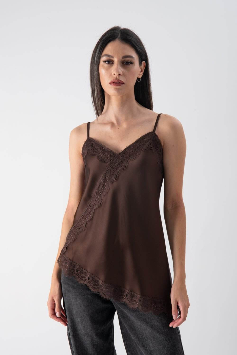 Top con dettaglio in pizzo effetto satin - MND™